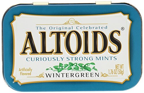 An Altoid tin can be repurposed as a travel palette